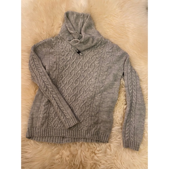 Turtleneck/ cowl sweater - Picture 2 of 4